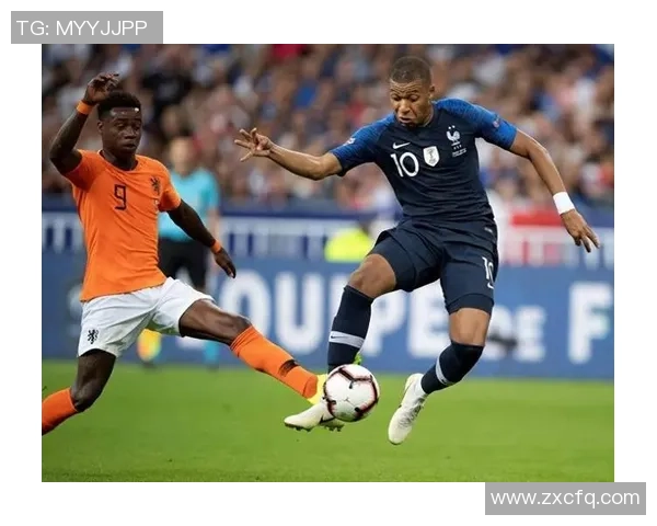 法国队逆转荷兰队以二比一获胜展现强大实力 法国队逆转荷兰队以二比一获胜展现强大实力
