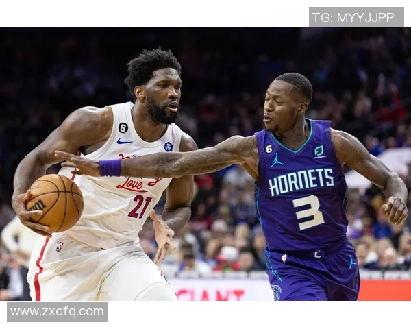 黄蜂与76人精彩对决视频回顾球员表现与战术分析全景呈现 黄蜂与76人精彩对决视频回顾球员表现与战术分析全景呈现